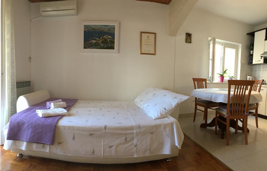 Guesthouse Cipre Lumbarda Kültér fotó